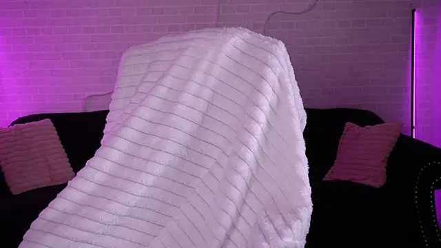 Daenerys_Daenn live sex cam