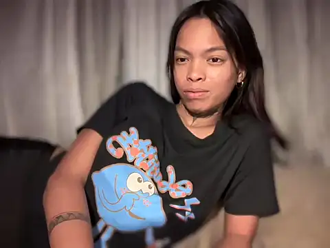 tsumugi_kagura (T teen) - FAVE VIBE 111/222/333/444