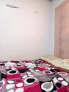 iiv0ryn0iirex-xx - IIv0ryN0IIReX-XX's free webcam - UK Sex Cams