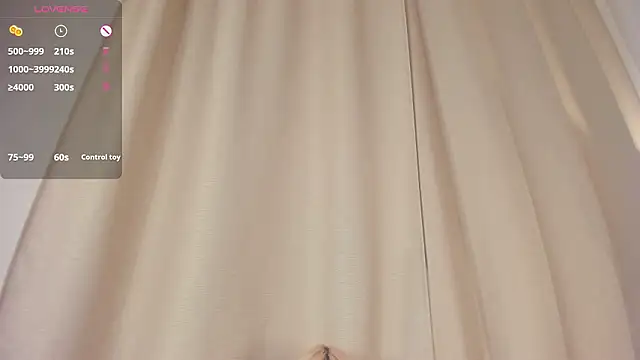 lauremestler (F teen) - Kiss u