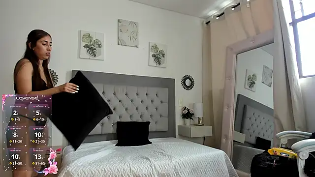 arya_grey - Arya_Grey's free webcam - UK Sex Cams