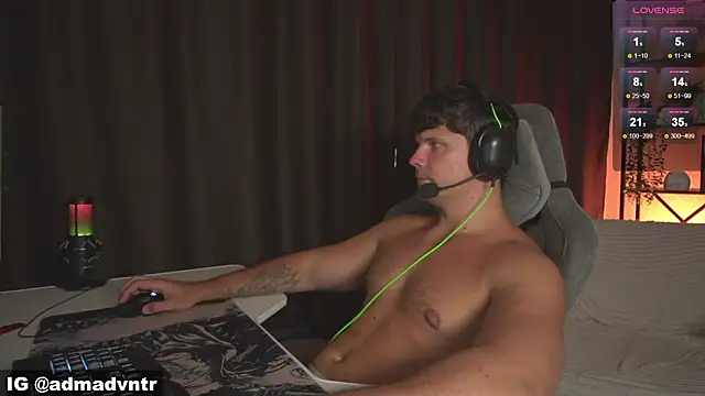 rus_adventure7 - Rus_adventure7's free webcam - UK Sex Cams