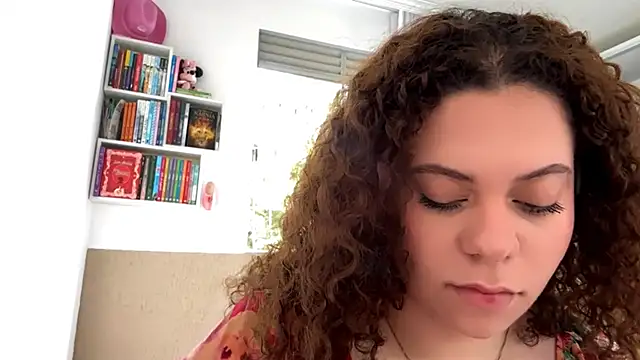 zolakoo - ZolaKoo's free webcam - UK Sex Cams