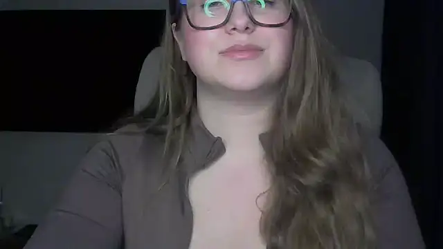 seasonalsomeone - SeasonalSomeone's free webcam - UK Sex Cams