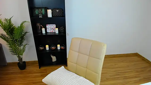 khloe_starrr - Khloe_starrr's free webcam - UK Sex Cams