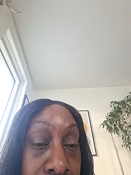 Webcam Model (Ebony-SultryX) is live