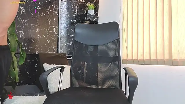 Alexander_ferre live sex cam