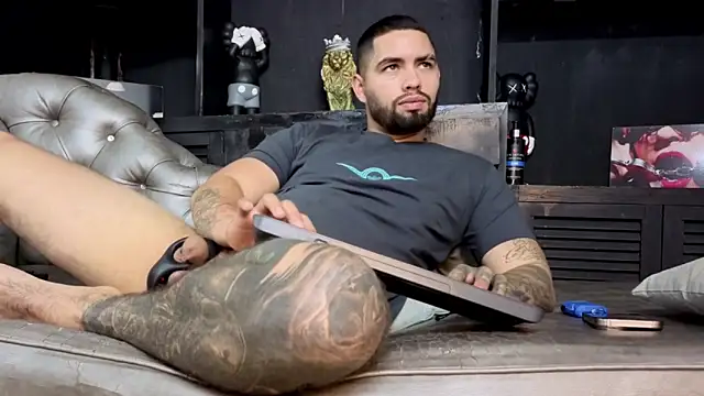 matteosantos live sex cam