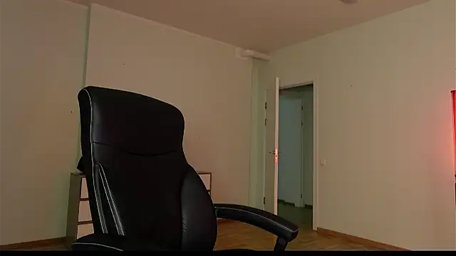 brad_holloway (M twink) - Show my dirty hole