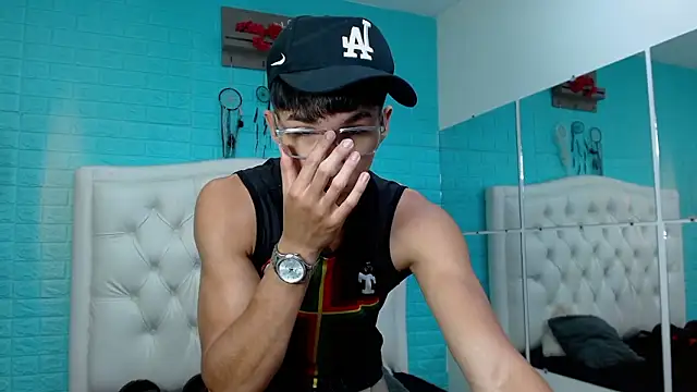 jeremy_job (M twink) - Oil front and muscle show