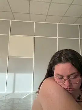 _maracr19_ (F young) - Jugar con mis tetas 🔥