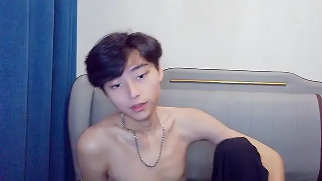 xx-xiuxiu (M twink) - 机模枪打jj、蛋蛋