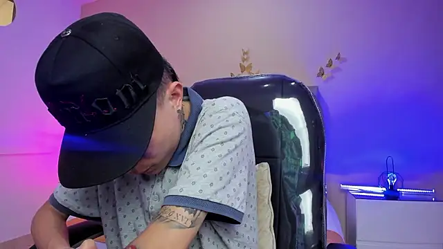 nascary_fox (M twink) - spank ass