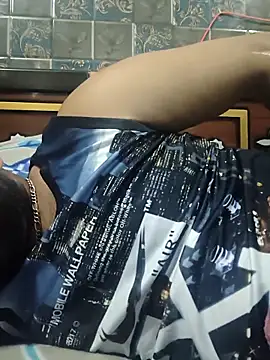 beardkingo (M young) - Remove T shirt