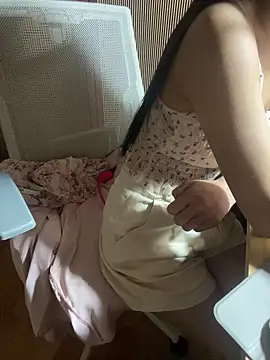 mina048 - Mina048's free webcam - UK Sex Cams