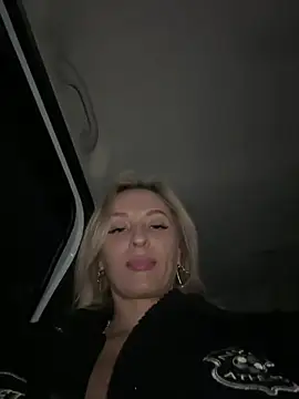 vikabunny1 (Ask my age) - your sweet tits sit on your face