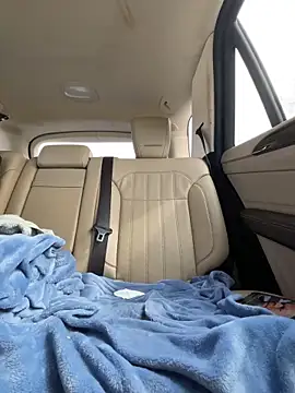 TheRealOshunQueen live cam profile