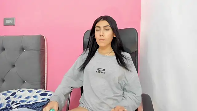 ariloe_quintero (G teen) - remove pants completely