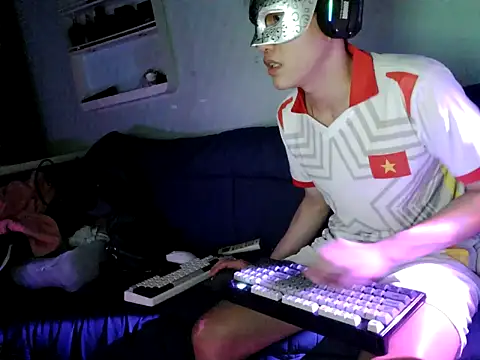 boyhigh1997 live sex cam