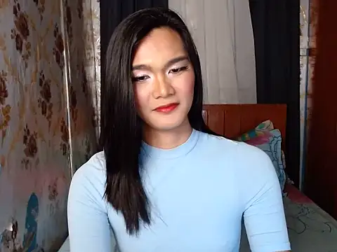 lady_in_moon (T young) - lets make things happen/ cum goal