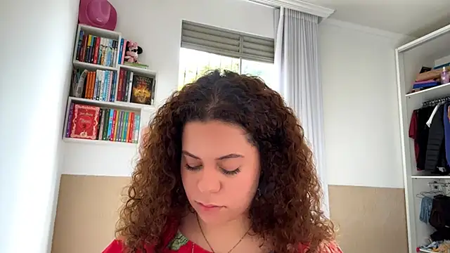 zolakoo (F teen) - Saying hello to the newcomer