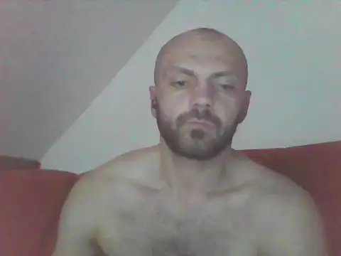 iggy592 - Iggy592's free webcam - UK Sex Cams