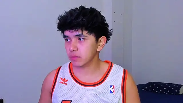 thiago_wc - Thiago_Wc's free webcam - UK Sex Cams