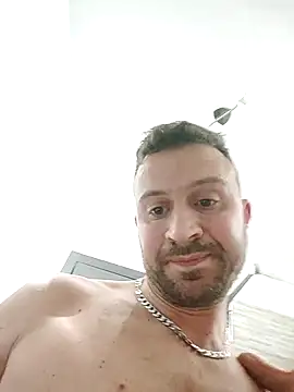 gilera250s - Gilera250s's free webcam - UK Sex Cams