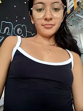 Soymaia live sex cam