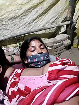 Indiandesicouple155 live sex cam