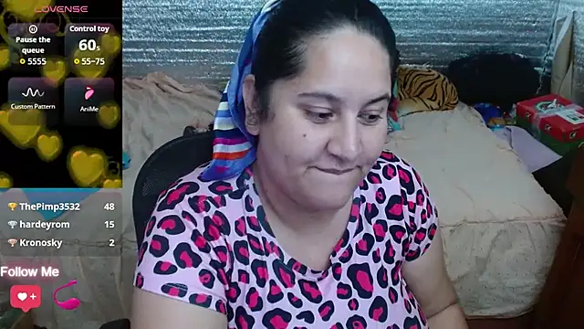 emily-nessa - EMILY-NESSA's free webcam - UK Sex Cams