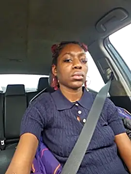 oliviaprettypussy - Oliviaprettypussy's free webcam - UK Sex Cams