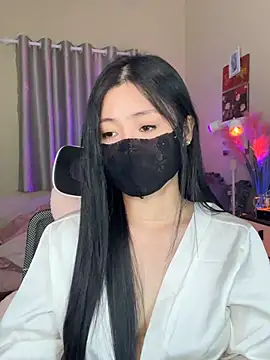 Webcam Model (-LaZy-)  is live.Free join now!