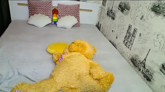 lovely-eyes - Lovely-eyes's free webcam - UK Sex Cams