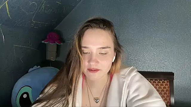 carmelaliebherr (F teen) - send a kiss to you