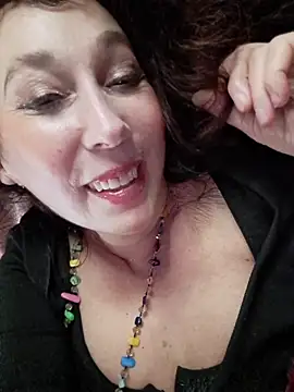 GypsyEsmeralda's Stripchat show and profile