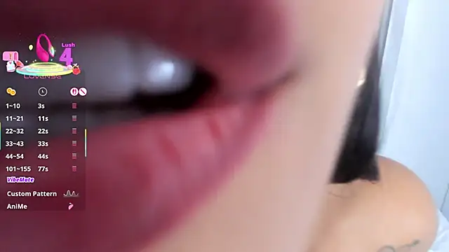 nayelii_d's Stripchat show and profile