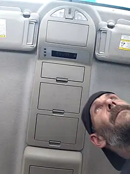 Hungwell1515's live cam