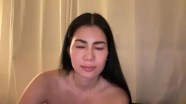 ClaireBree's live cam