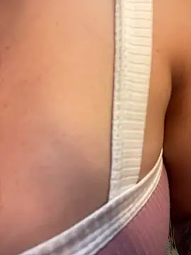 pamelajonsom_ (F young) - Show Ass in the secretx10min😻😨