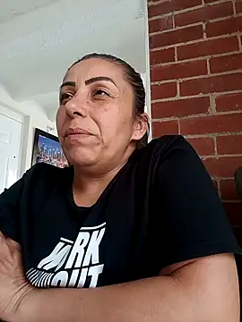 Webcam Model (maynor_1998)  is live.Free join now!