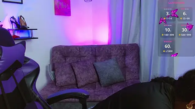 emmi_cam (F milf) - feet+heels+oil