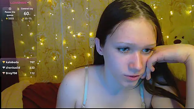 fluffy_kitty_ (F teen) - stream in lingerie