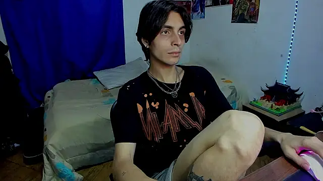 golden_ryyan (M young) - come here an enjoy my hot show