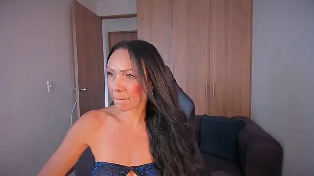 kassandra_maturee (F milf) - GET NAKED