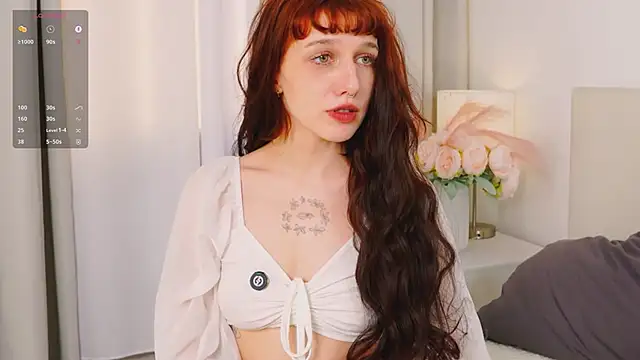 LeelooYolo live cam profile