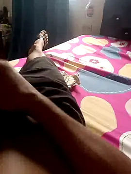 elvergalargit333 - Elvergalargit333's free webcam - UK Sex Cams