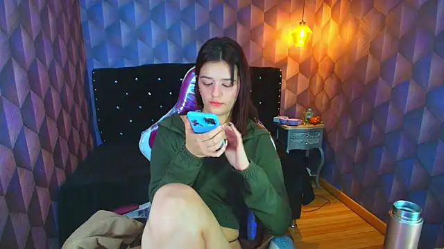 liaharryis (F young) - Spank my ass hard+ oil 🍑