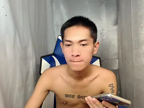 riks_tyler - Riks_tyler's free webcam - UK Sex Cams