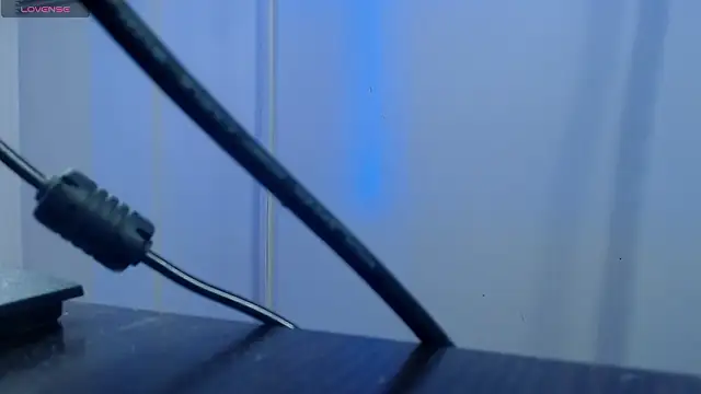 tinisweet - Tinisweet's free webcam